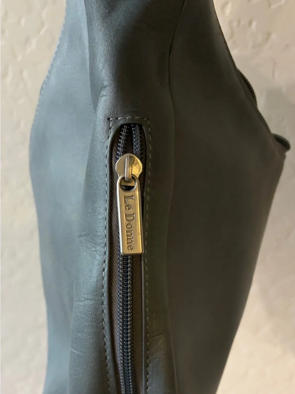 Le Donne Gray Full Grain Leather Classic Hobo Shoulder Bag Minimalist 90s